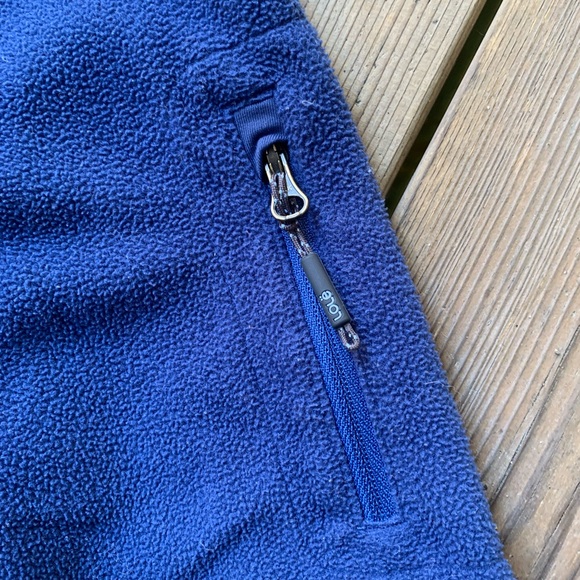 Lolë Blue Fleece Pullover - Picture 6 of 9